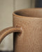 Tasse Cara, Größe: l: 12.5 cm, w: 8.5 cm, h: 9 cm; Material: Steinzeug; Farbe: Camel/Braun - Indie & Naía